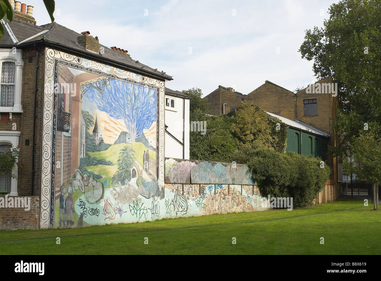 La peinture murale dans l'est de 76200, le sud de Londres, Royaume-Uni. Banque D'Images