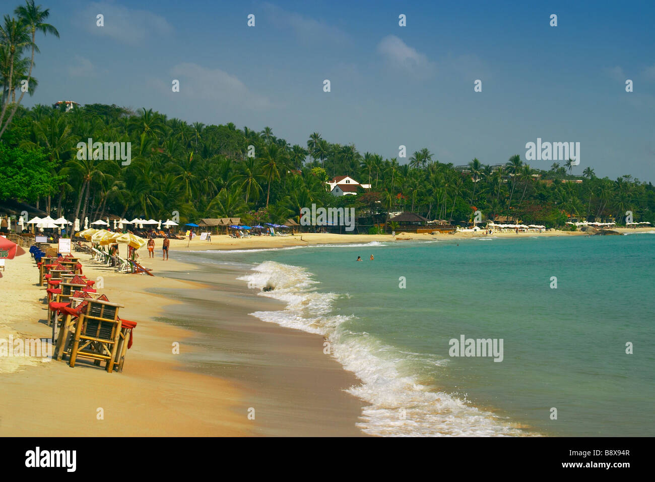 Scène de plage île tropicale à Chaweng Noi, sur la côte nord-est de Koh Samui Banque D'Images