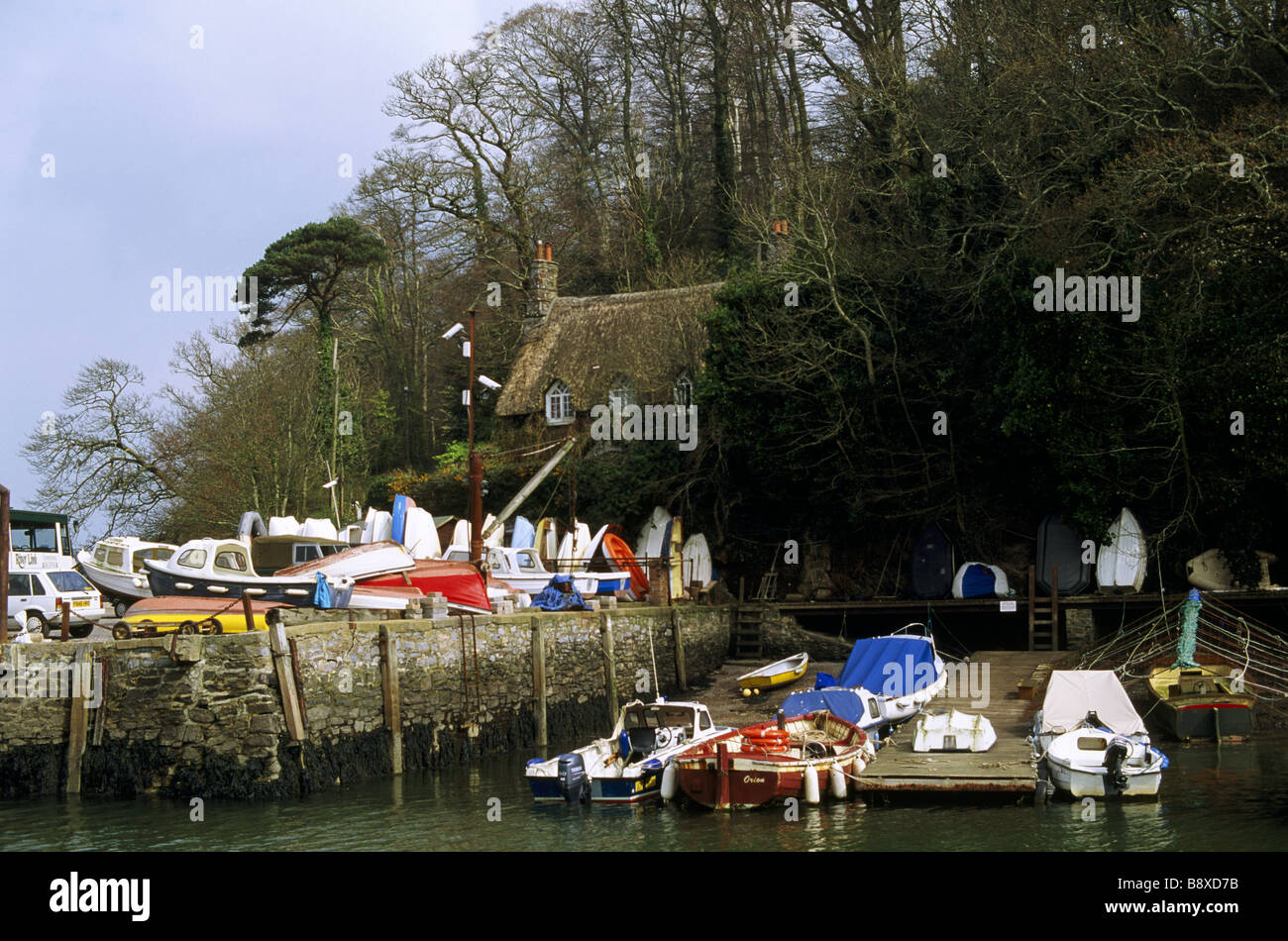 Sur le halage rivert Dart pour l'accès à Greenway du ferry Dittisham, Devon Banque D'Images