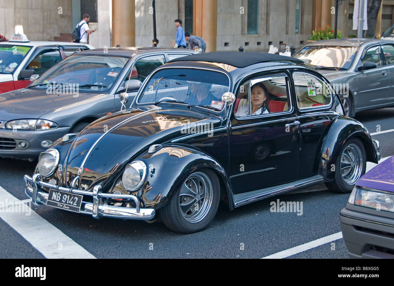 Kuala Lumpur Malaisie monorail Bukit Bintang Plaza volkwagen auto voiture old vintage Banque D'Images