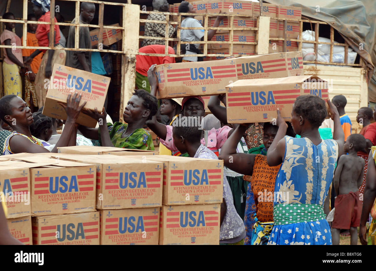 Livraison de nourriture des USA pour le camp de réfugiés africains à Kitgum, Ouganda Banque D'Images