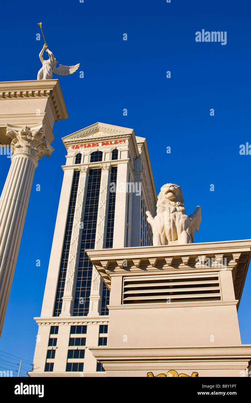 Low angle view of a hotel, Caesars Palace, Las Vegas, comté de Clark, Nevada, USA Banque D'Images