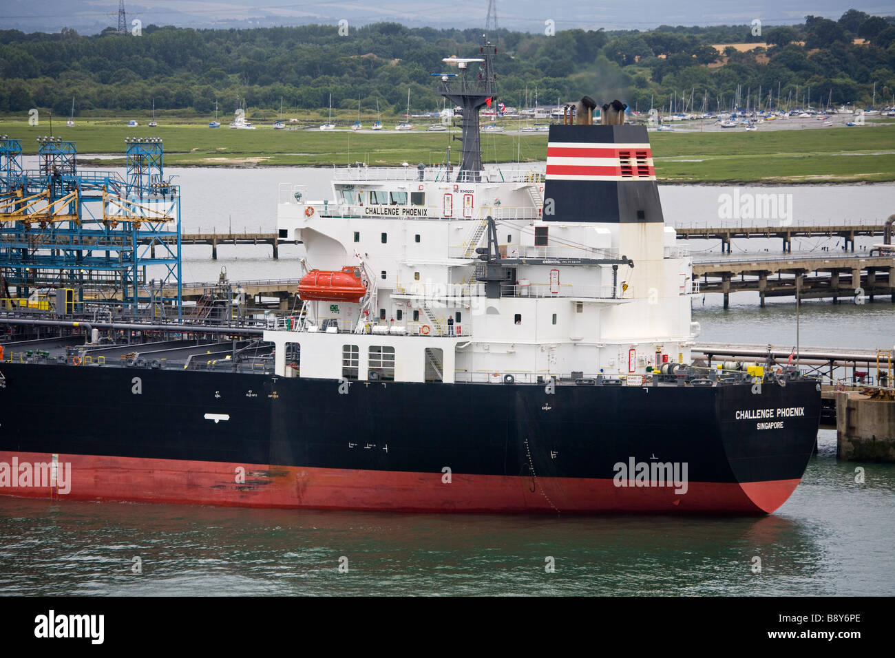 Raffinerie de Fawley & Oil Terminal, Port de Southampton, comté de Hampshire, Angleterre, Grande-Bretagne Banque D'Images