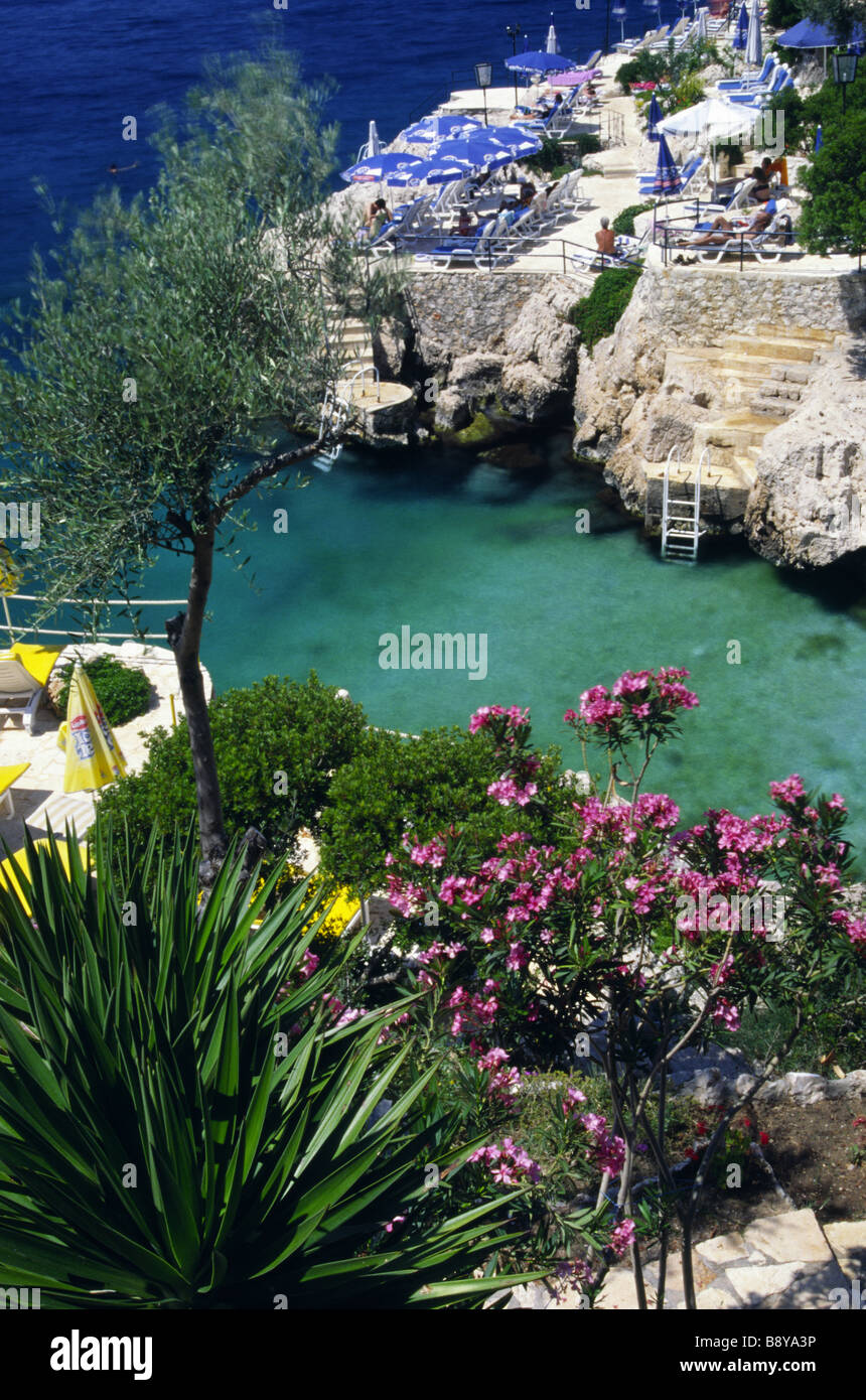 Kucuk cakil,Kas,l'anse plage rocheuse en Turquie près de Kalkan, Méditerranée occidentale. Banque D'Images