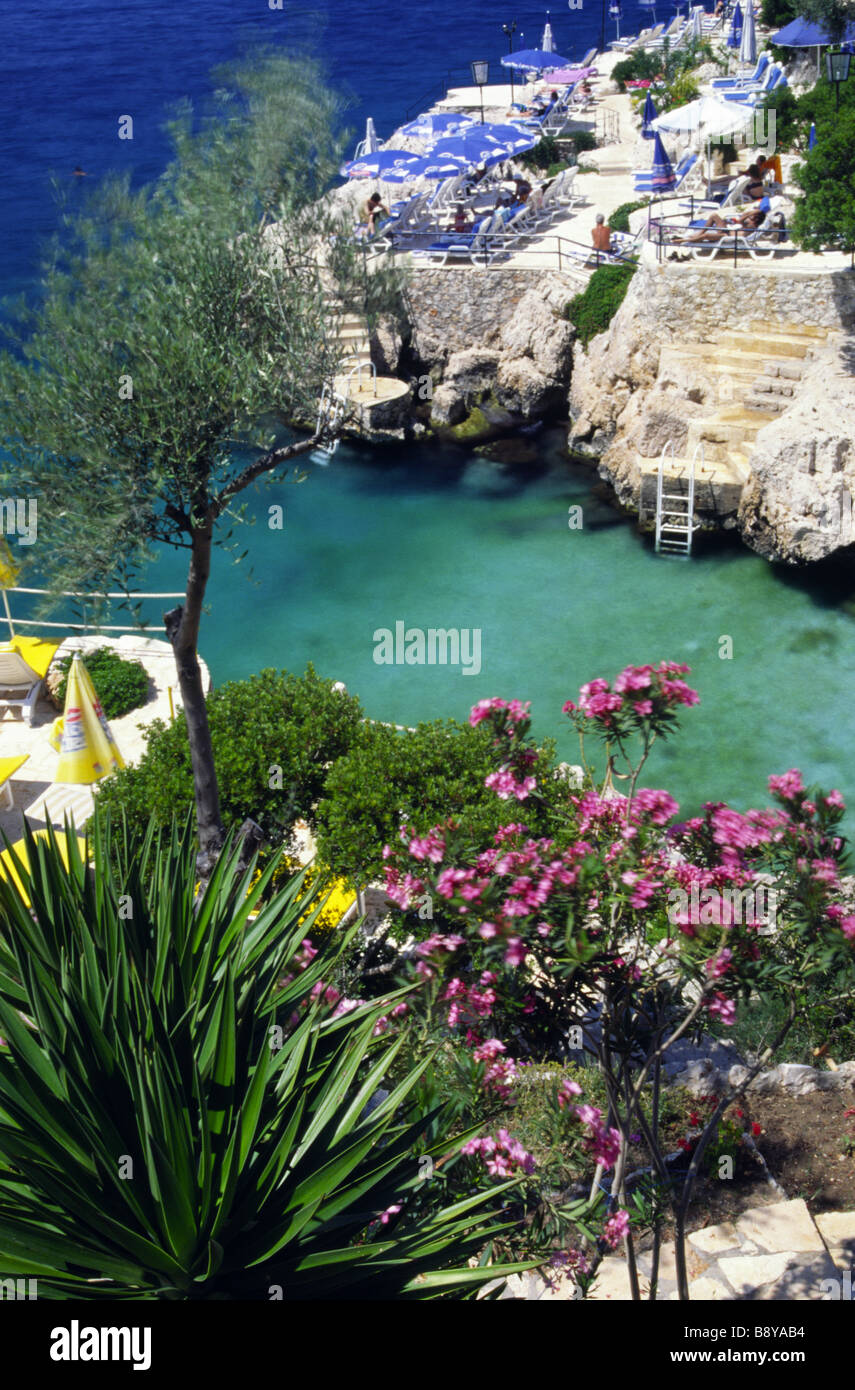 Kucuk cakil,Kas,l'anse plage rocheuse en Turquie près de Kalkan, Méditerranée occidentale. Banque D'Images