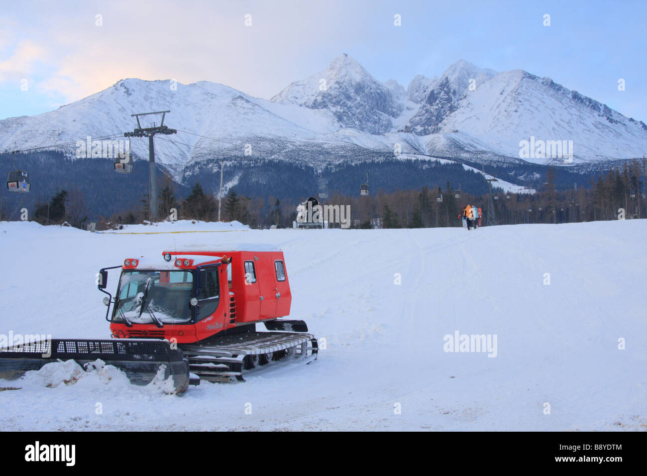 Ski truck Banque de photographies et d'images à haute résolution - Alamy
