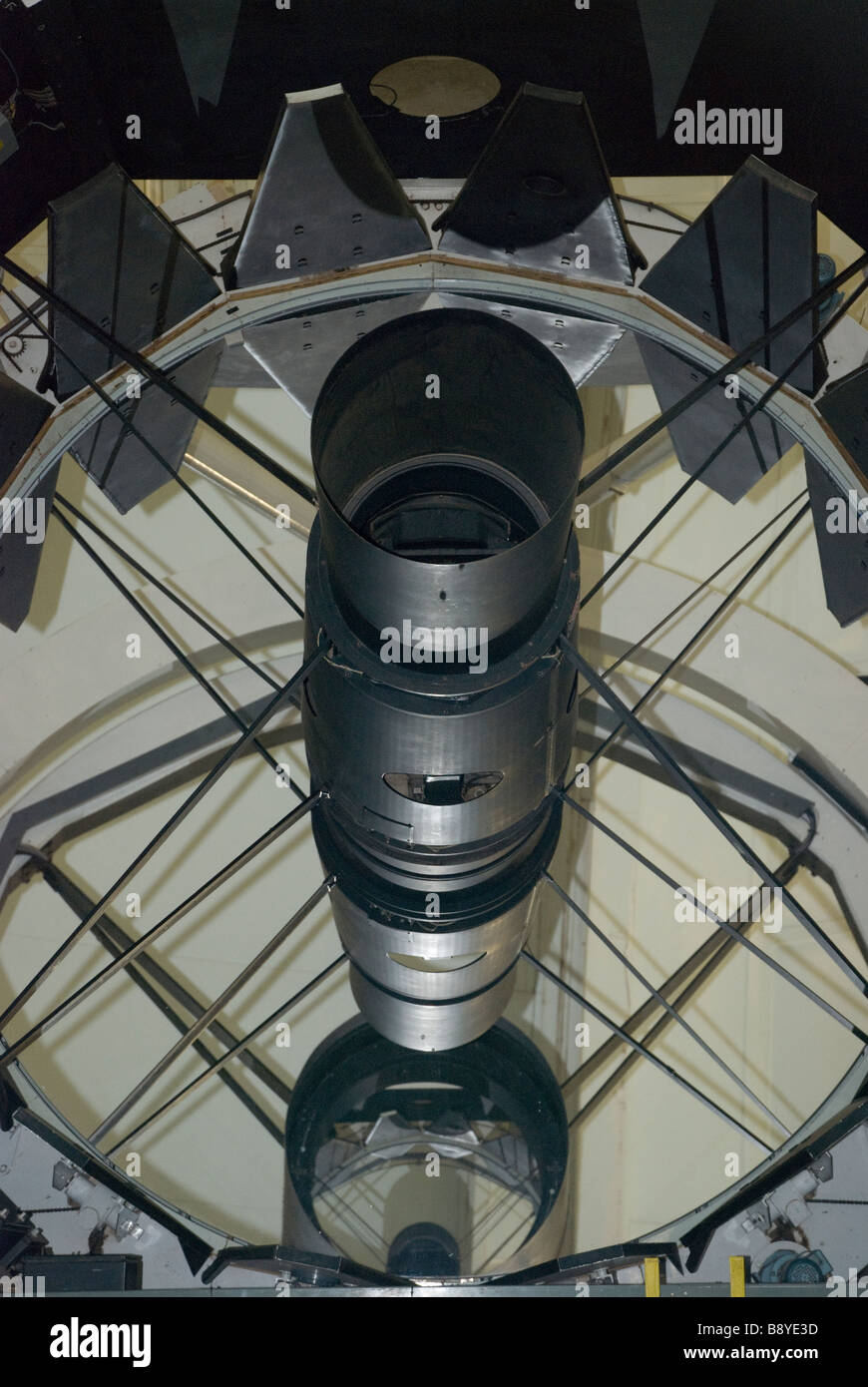 Le miroir primaire de 4,2 mètres le télescope William Herschel (Roque de los Muchachos Observatory, La Palma, Canary Islands) Banque D'Images