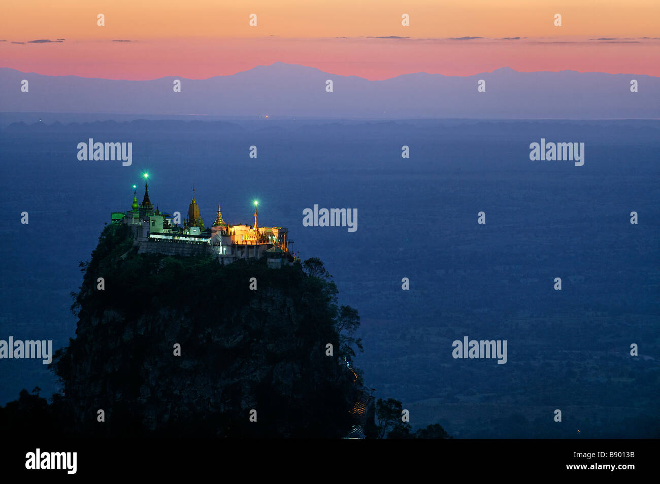 Sanctuaires nat sur le mont Popa Banque D'Images