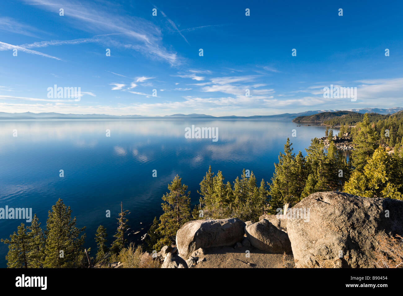 La fin de l'après-midi vue de Logan Shoals Vista Point près de l'autoroute 50, Zephyr Cove, Lake Tahoe, Nevada, USA Banque D'Images