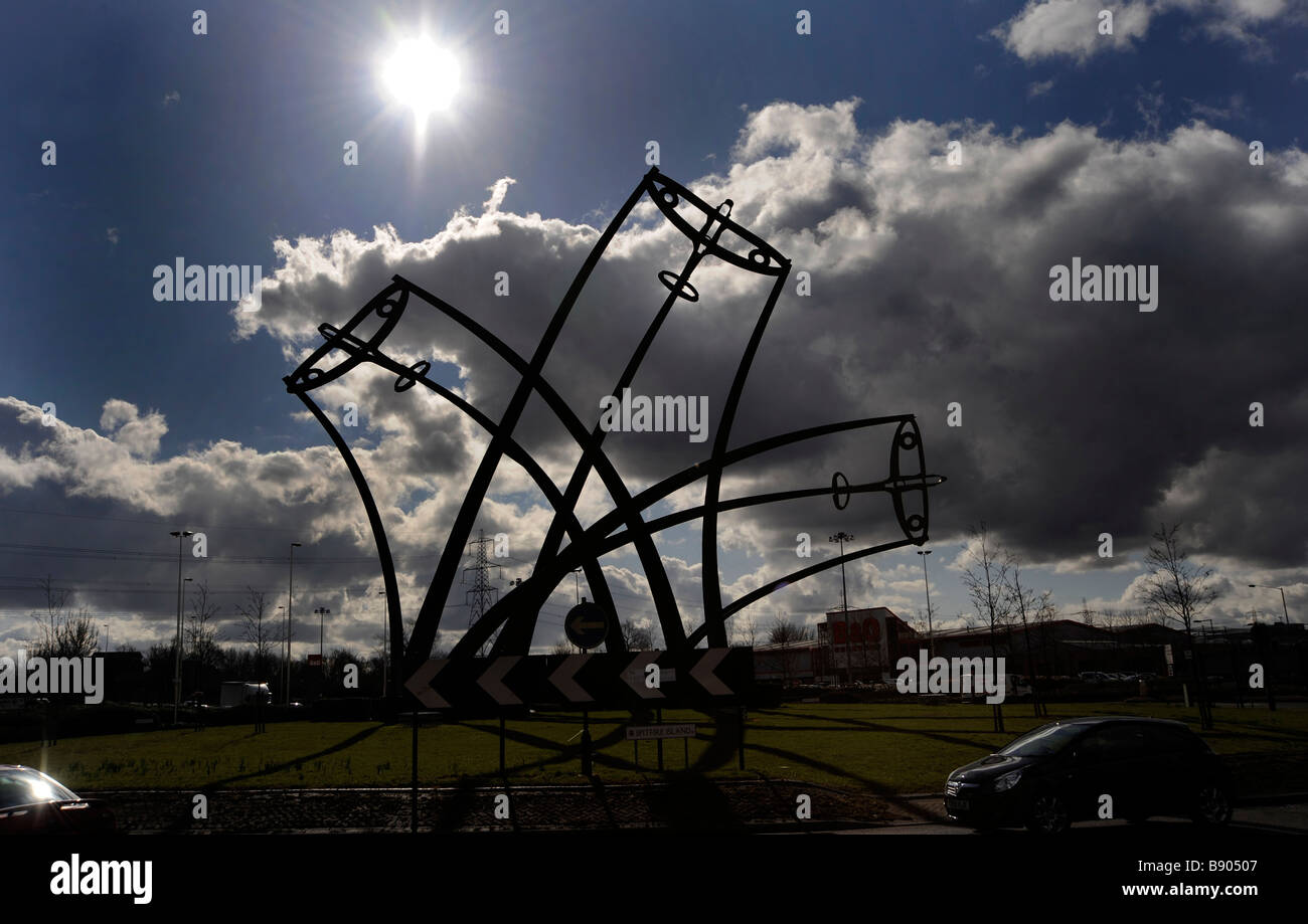 Sentinel, une sculpture de trois randonnées Supermarine Spitfire Spirfire's Island, à Castle Bromwich, à Birmingham. Banque D'Images