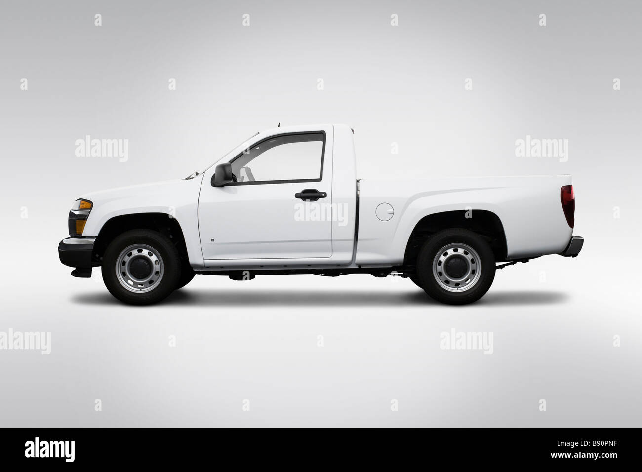 GMC Canyon 2009 en blanc - Pilotes Portrait Banque D'Images