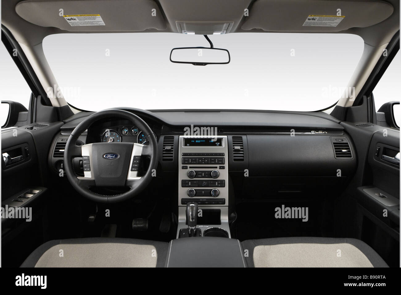 Ford Flex 2009 SW en bleu - angle de vue avant Banque D'Images