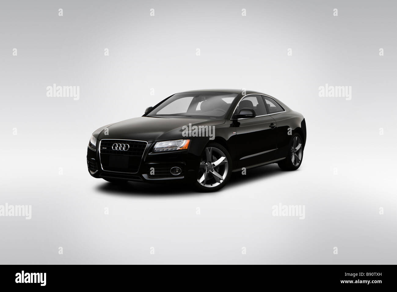 2009 Audi A5 3.2 Quattro en noir - angle de vue avant Banque D'Images