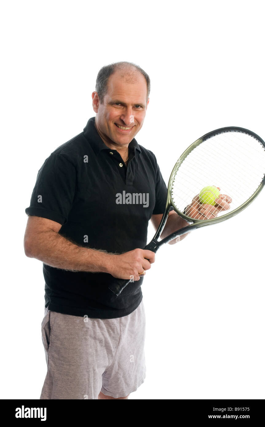 Senior homme d'âge moyen tennis athlétisme course de démonstration de rester en bonne santé avec l'exercice Banque D'Images