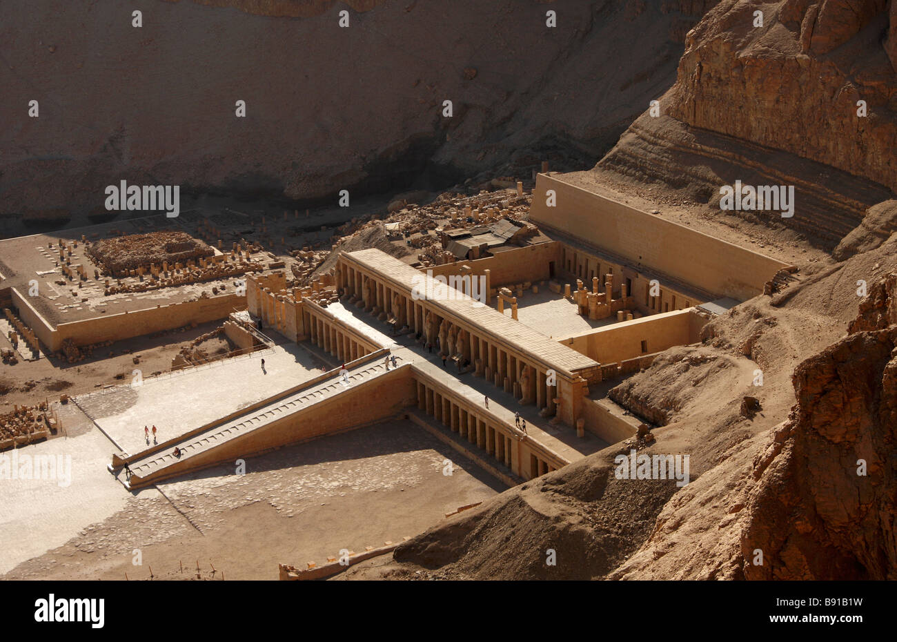 Temple funéraire de la reine Hatshepsout, vue aérienne, 'Drie el-Bahri", "West Bank", Luxor, Egypte, [Afrique du Nord] Banque D'Images