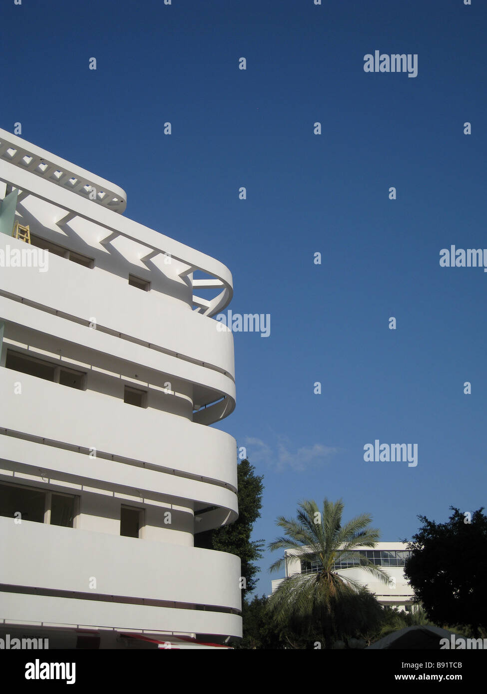 L'architecture du Bauhaus style dans la place Dizengoff centre-ville de Tel Aviv, Israël Banque D'Images