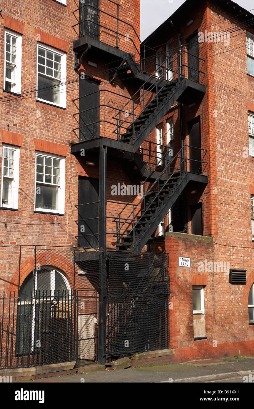 Escalier de secours incendie sur la construction Banque D'Images