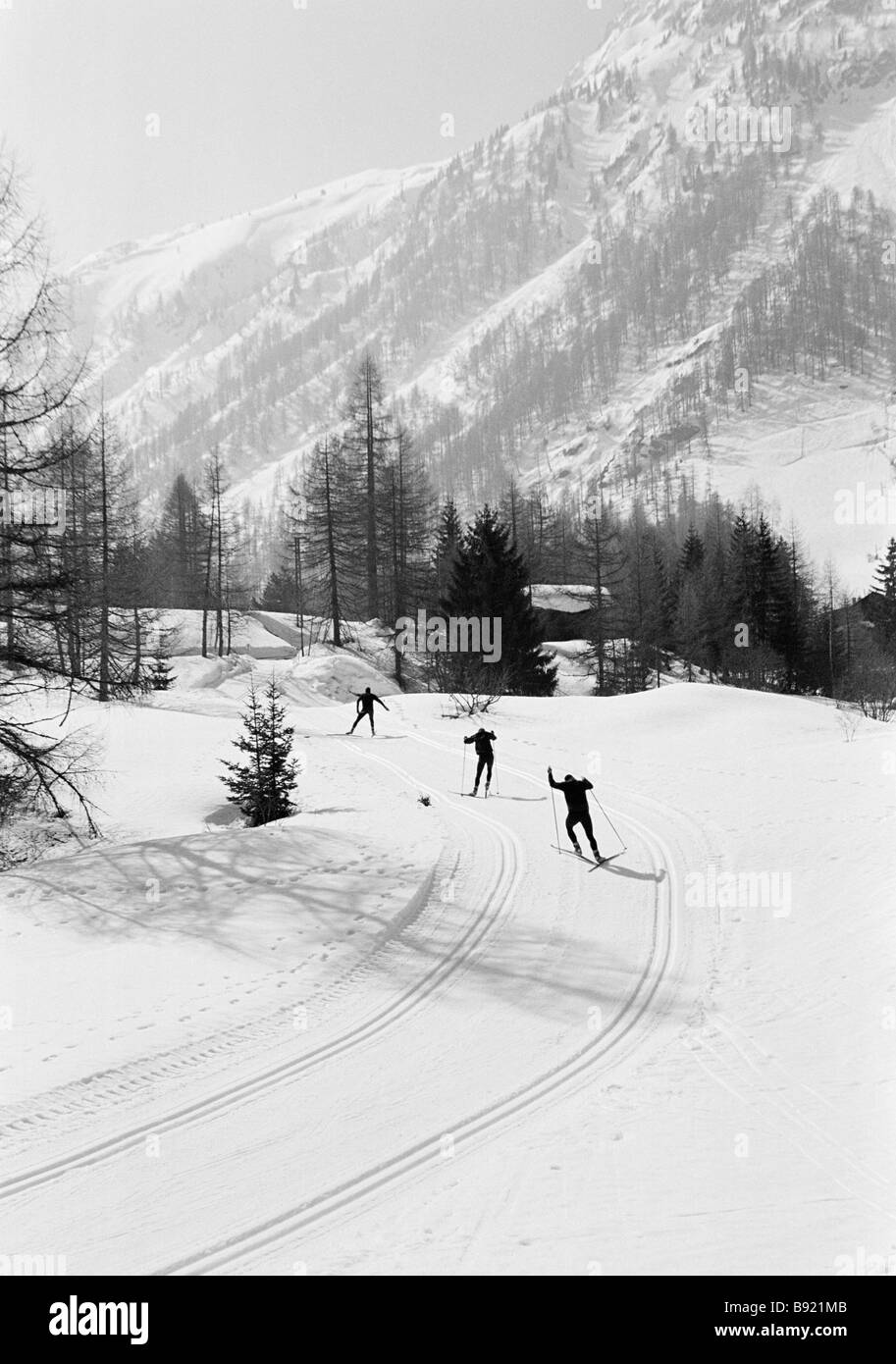 La skieuse de fond Chamonix, France. Banque D'Images