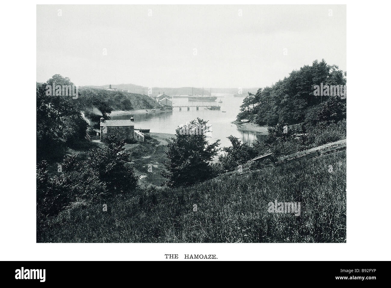 La Hamoaze est un tronçon estuarien d'eau au point où la rivière à marées Tamar, la rive Banque D'Images