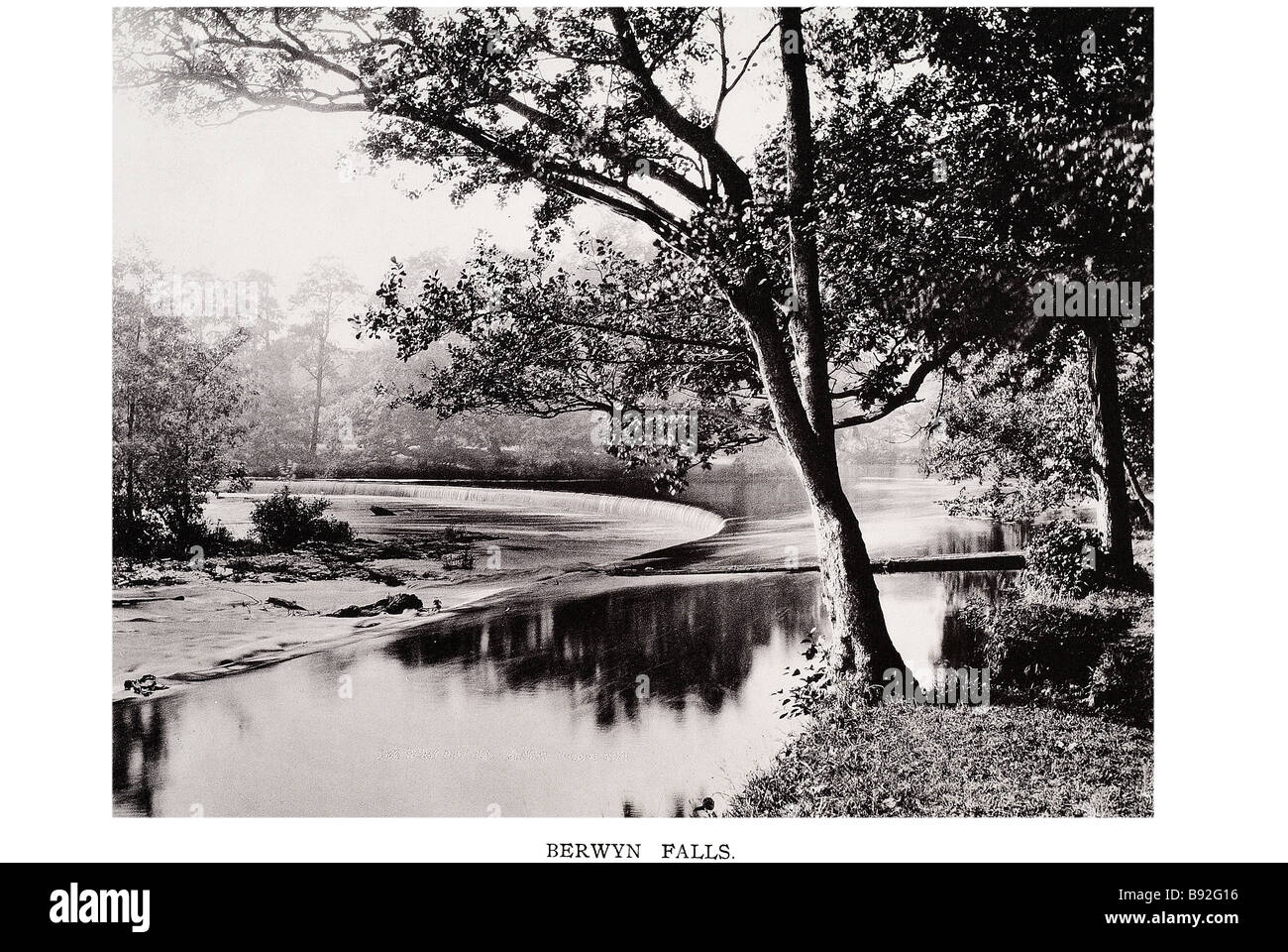 Berwyn falls la gamme Berwyn (Gallois : Y Berwyn ou Mynydd y Berwyn) est un cas isolé et faible densité de population de l'espace de la lande localiser Banque D'Images