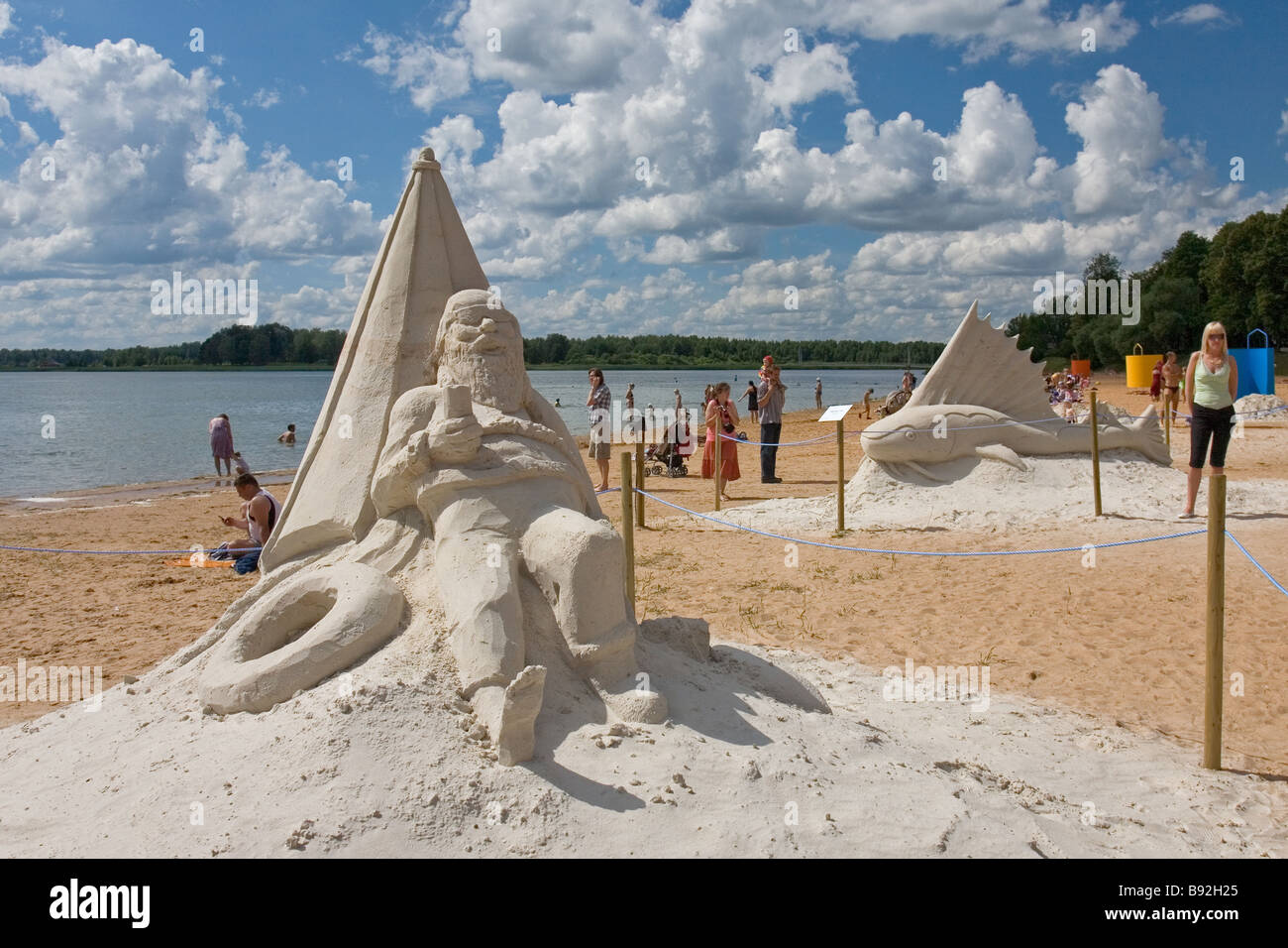Sculpture de sable sur le lac Set Beach à Võru, Estonie, Europe Banque D'Images