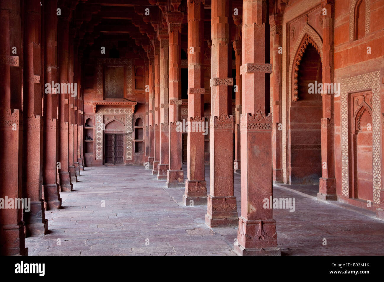 L'intérieur de la mosquée de Fatehpur Sikri dans l'Uttar Pradesh, Inde Banque D'Images