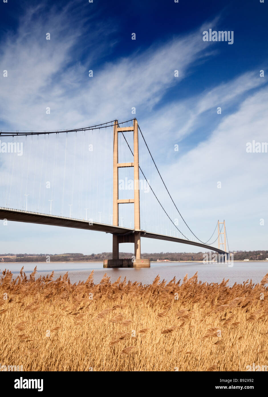 Yorkshire - le Humber Bridge sur la rivière Humber, près de Hull Yorkshire Angleterre UK à North Banque D'Images