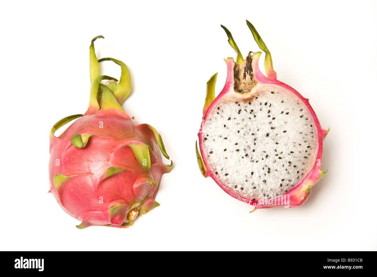 Dragon fruit isolated on a white background studio Banque D'Images