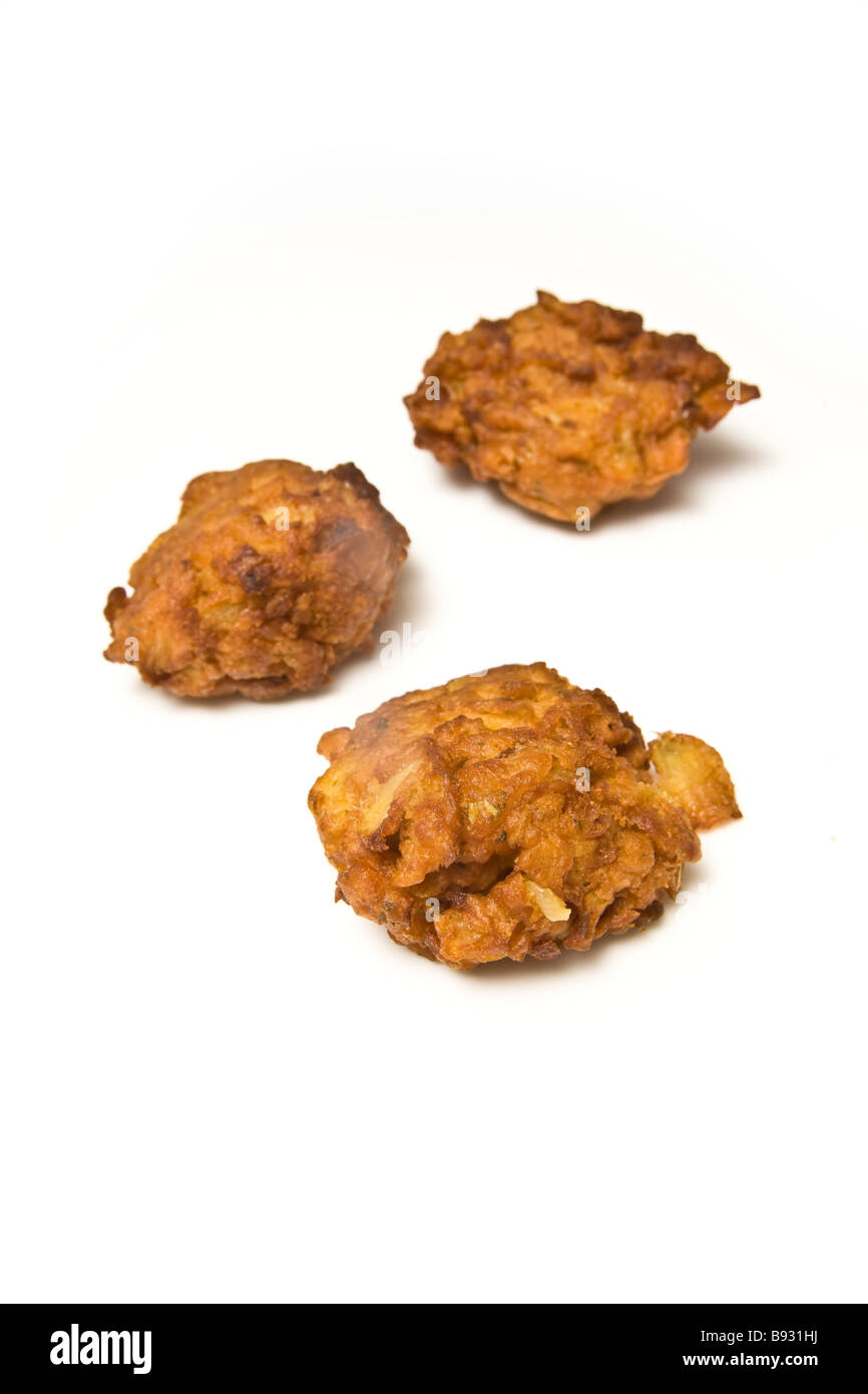 Onion Bhaji s isolated on a white background studio Banque D'Images