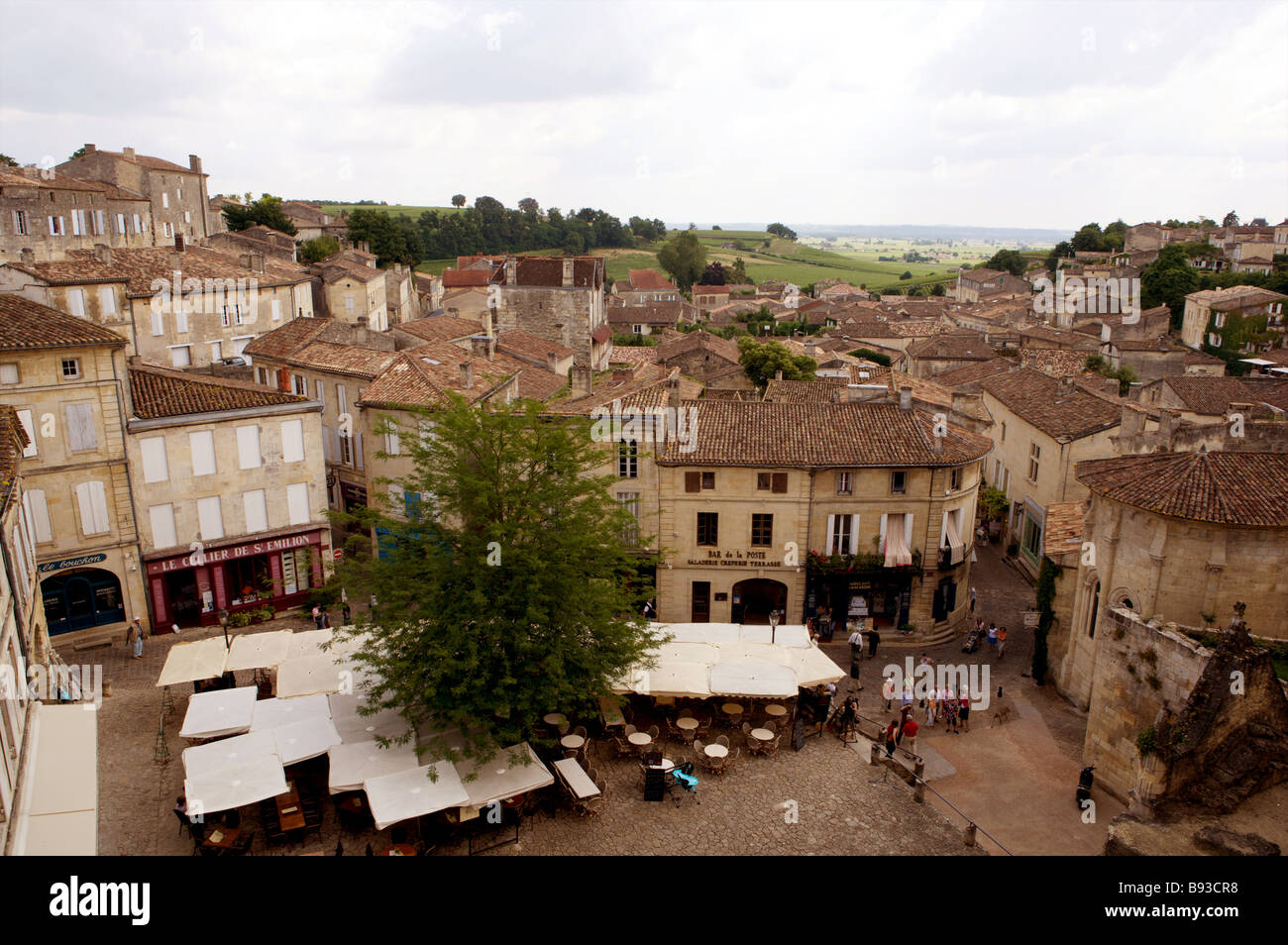 Le pittoresque village de St Emilion Bordeaux France Banque D'Images