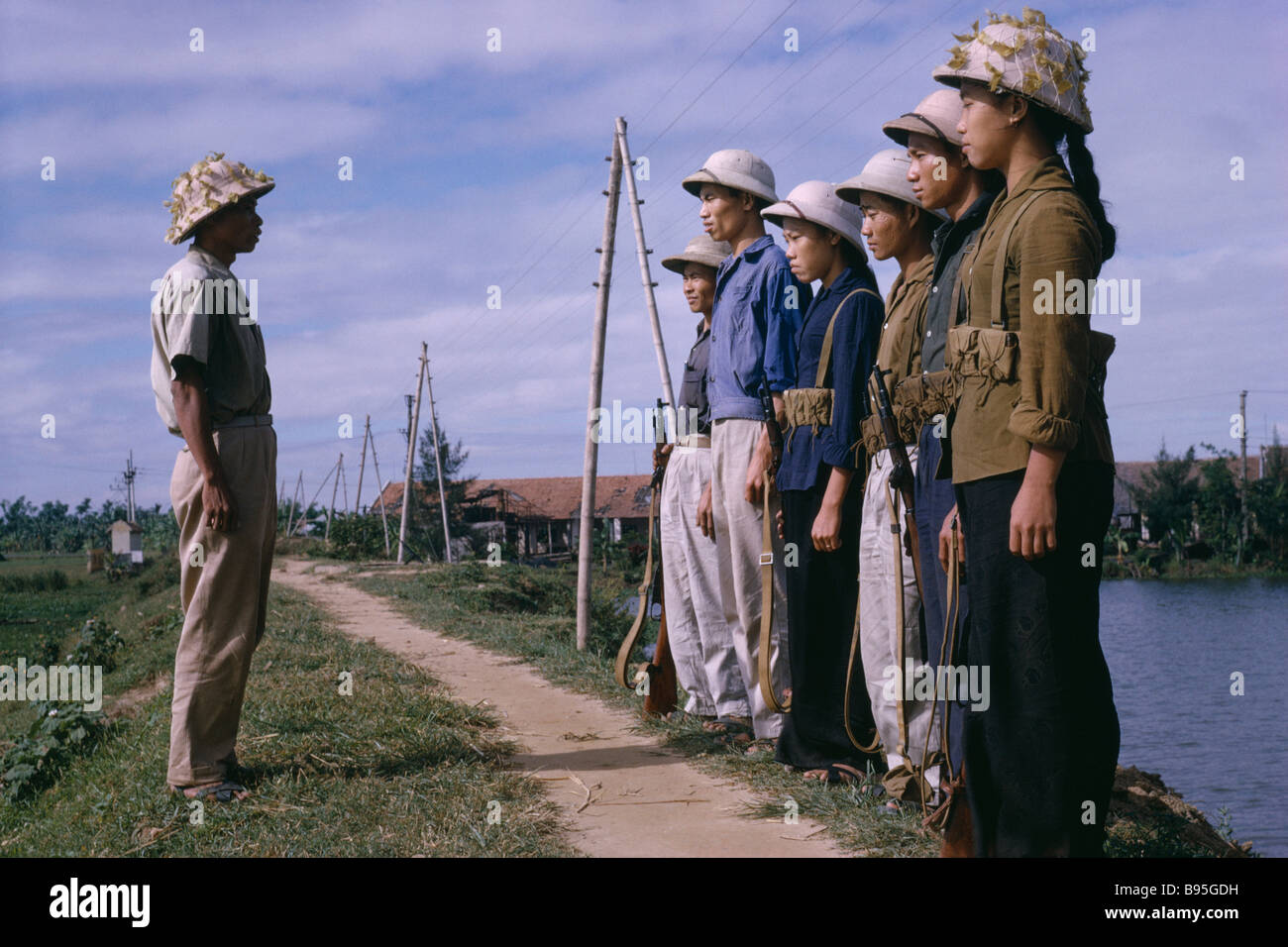 Viet cong Banque de photographies et d'images à haute résolution - Alamy