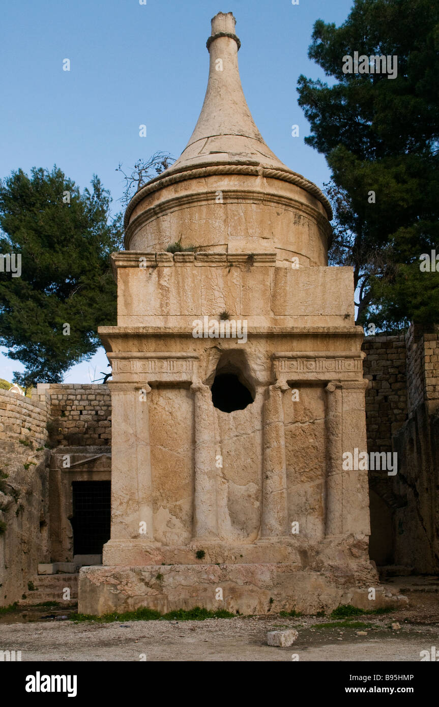 Ancienne tombe monumentale d'Absalom, également appelée pilier d'Absalom (1er siècle après J.-C.) dans la vallée de Kidron ou Wadi an-Nar à Jérusalem en Israël Banque D'Images