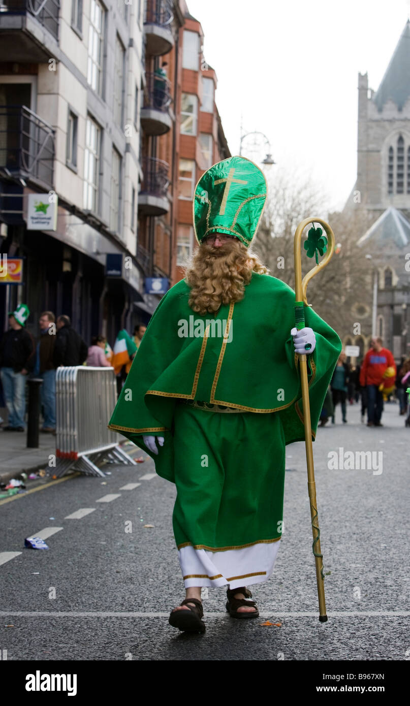 St Patrick promenades dans les rues de Dublin Dublin St Patrick's Day 2009 Banque D'Images