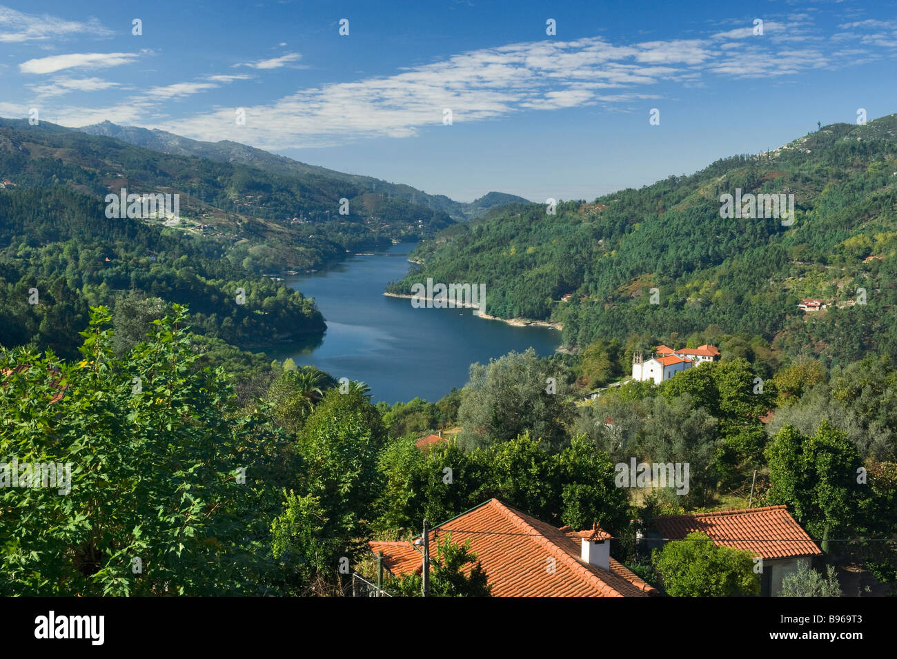 Le Portugal, district de Trás os Montes, parc national de Peneda Gerês, montagnes et lac Canicada Banque D'Images