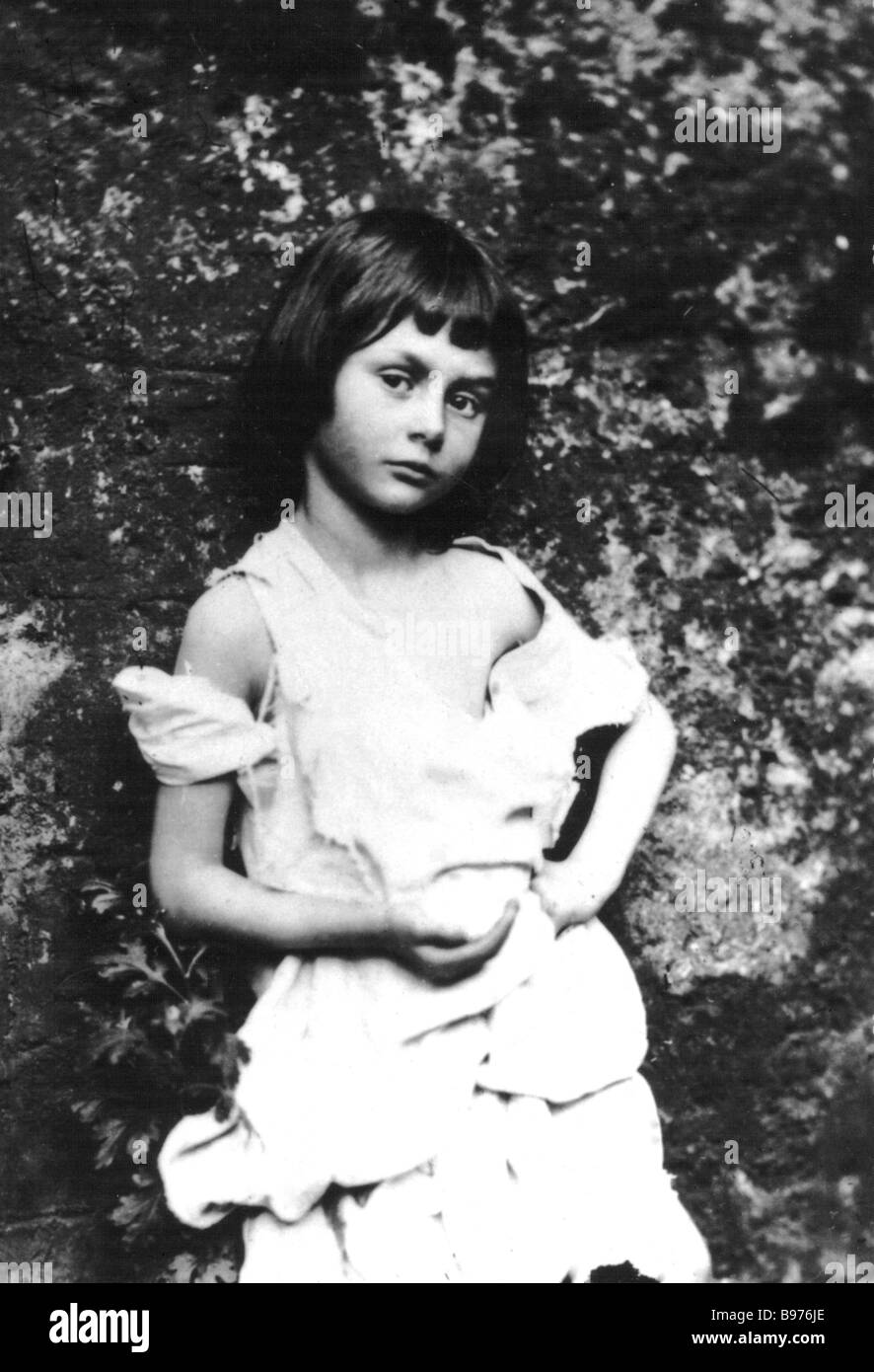 ALICE LIDDELL photographié par Lewis Carroll âgés de 10 en 1858 et l'inspiration pour le personnage d'Alice dans son célèbre classique Banque D'Images