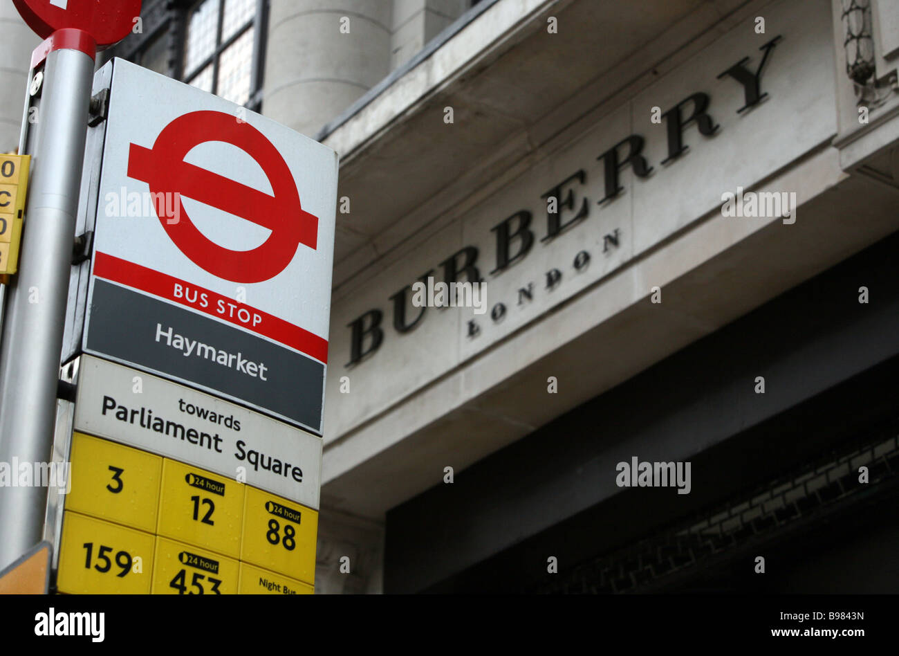 Siège Burberry Haymarket à Londres Photo Stock - Alamy