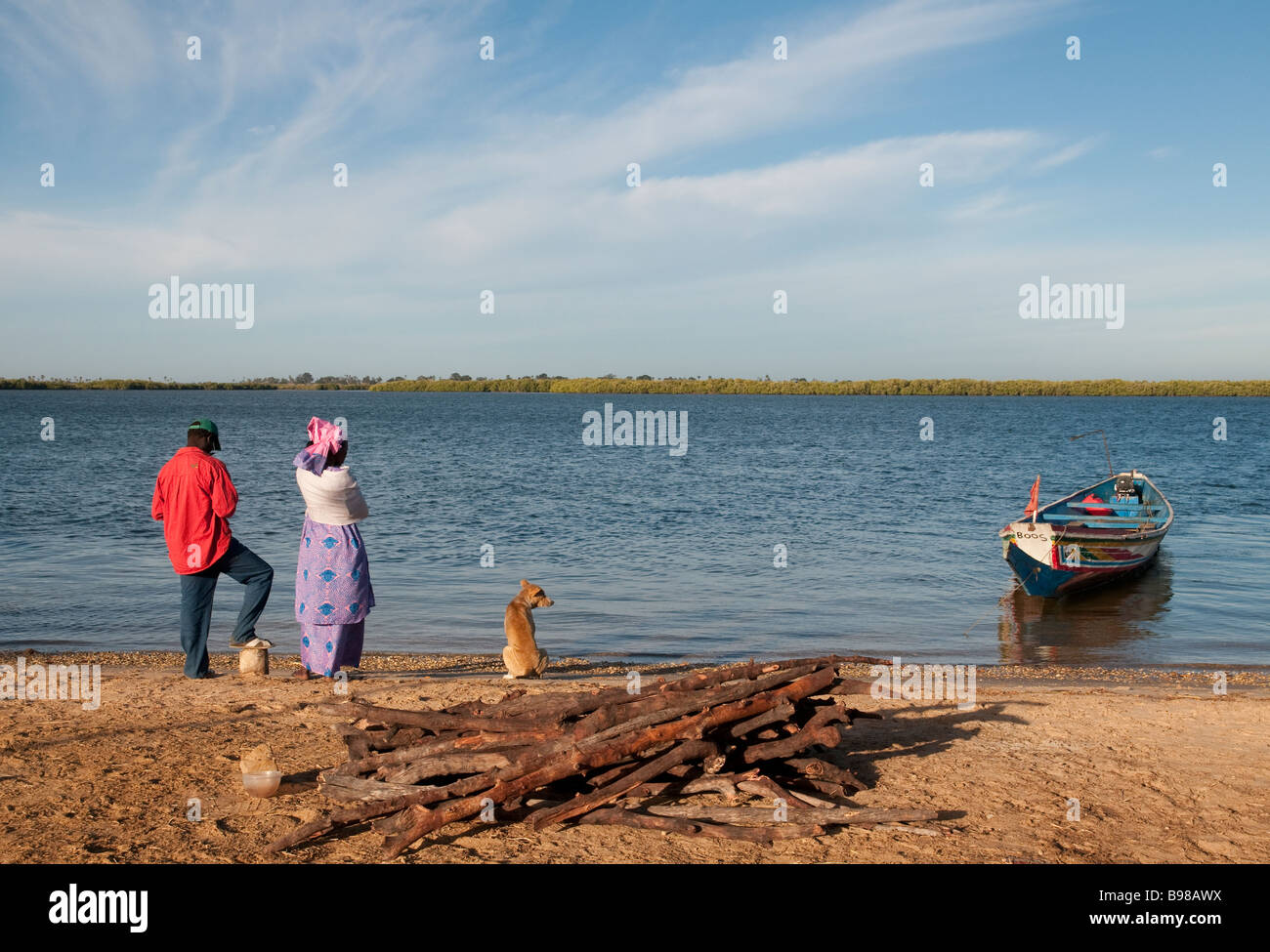 L'Afrique de l'ouest du delta du Saloum Sénégal Mar Lodj transports publics de l'île de mainland Ndangane Banque D'Images