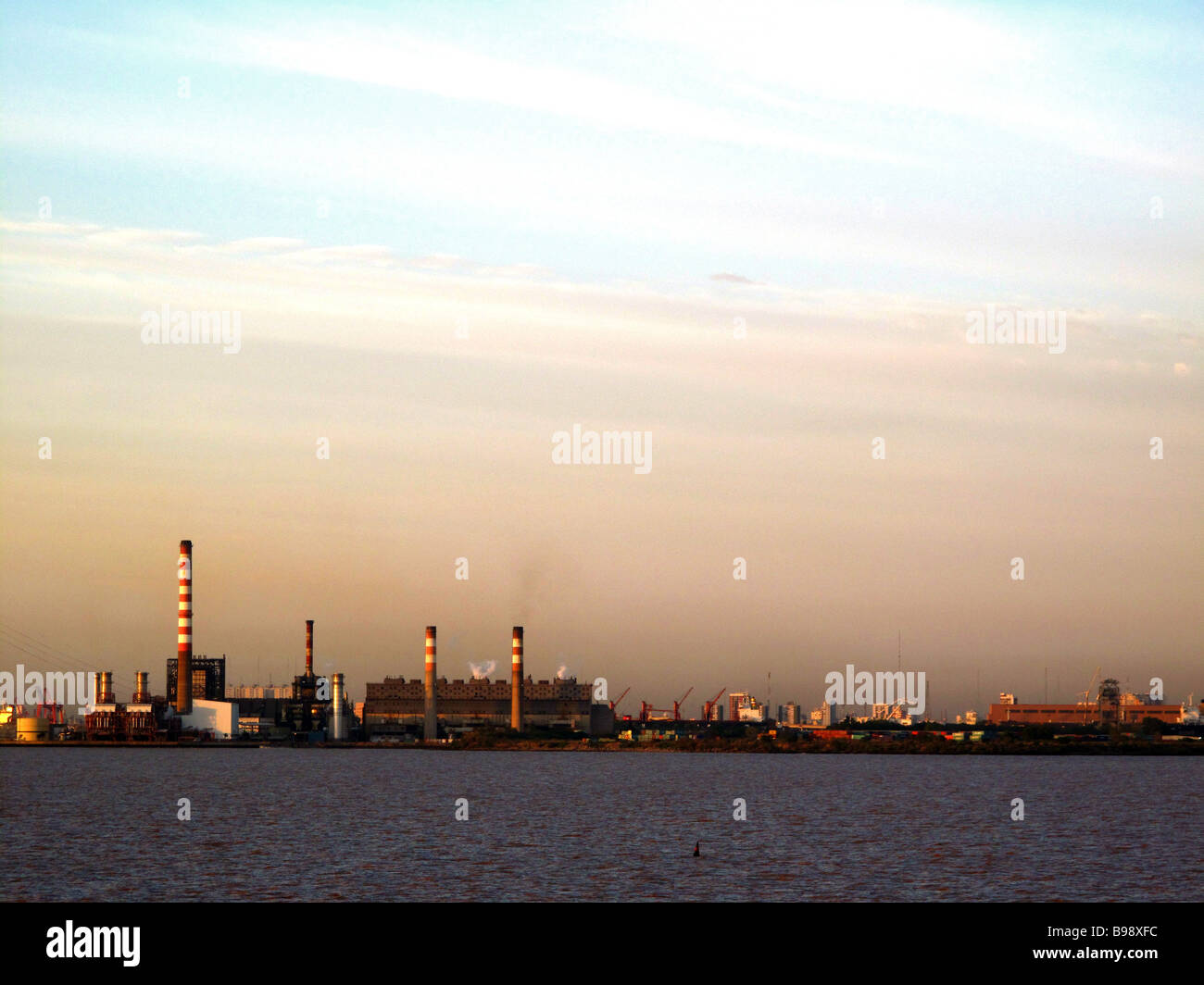 L'industrie pétrochimique de dock sud, district de l'Avellaneda Partido de la province de Buenos Aires, Argentine. Banque D'Images