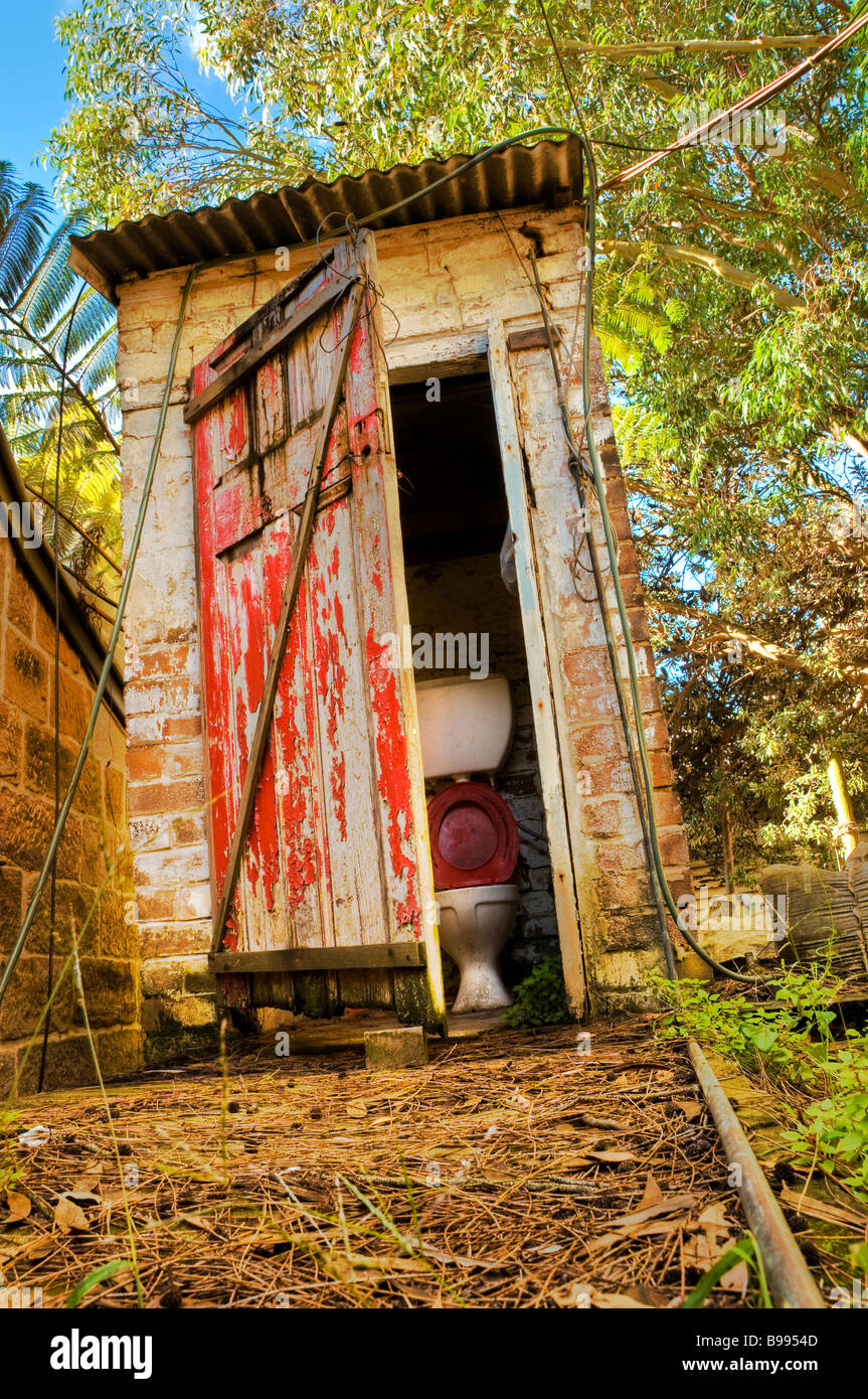 Les toilettes ou dunny était un lieu pour une place à ceux tas de merde bienheureux les justes Banque D'Images