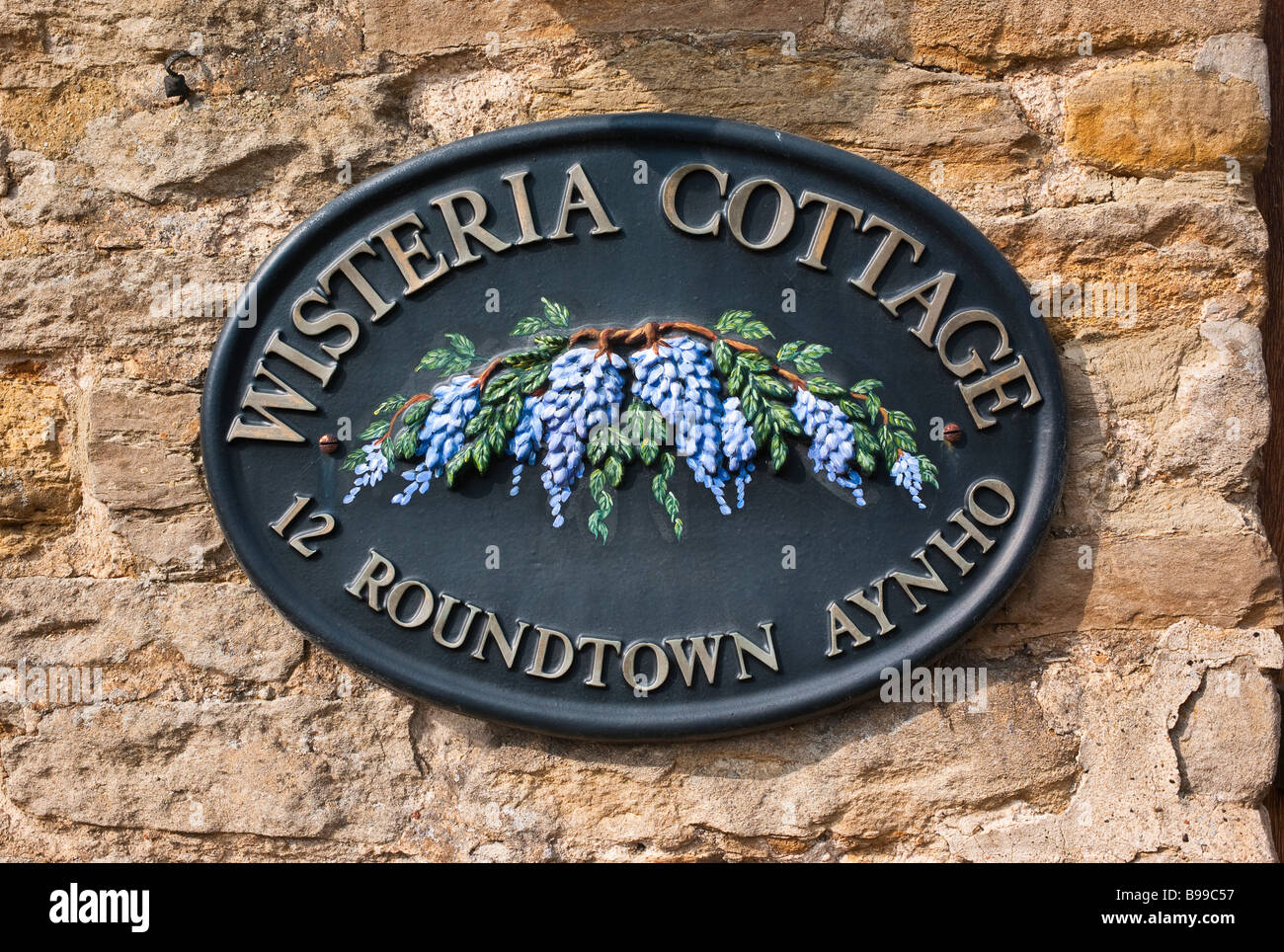 Wisteria Cottage house sign in Aynho England UK UE Banque D'Images