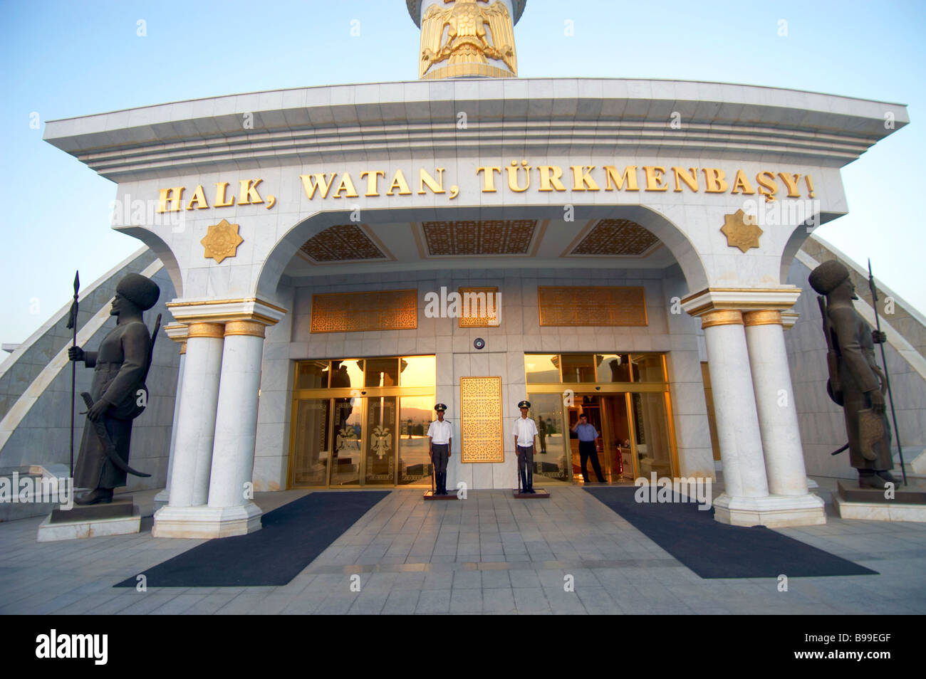 Statue de la personnalité culte Turkmenbashy Turkmenbashi Banque D'Images