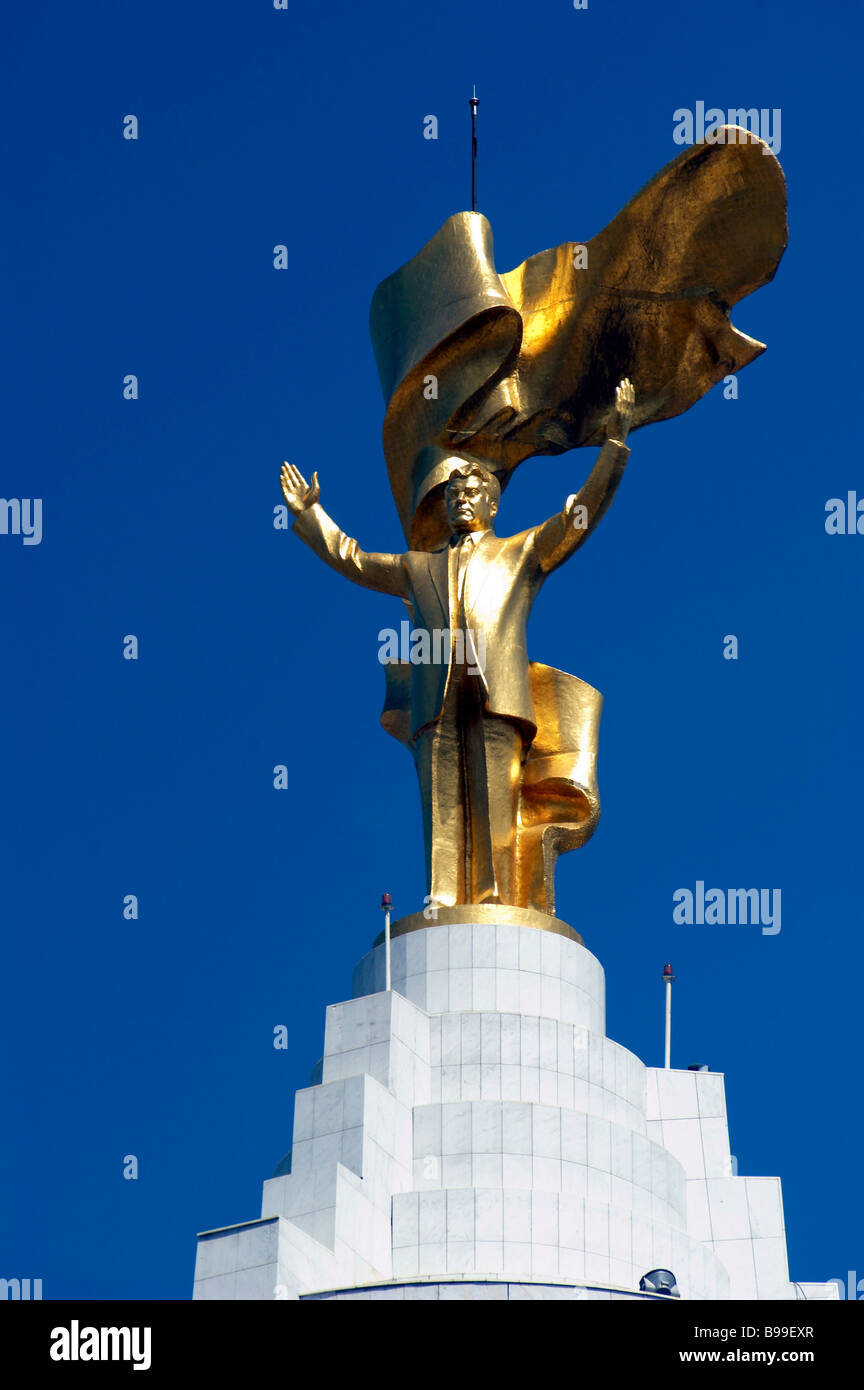 Statue de la personnalité culte Turkmenbashy Turkmenbashi Banque D'Images