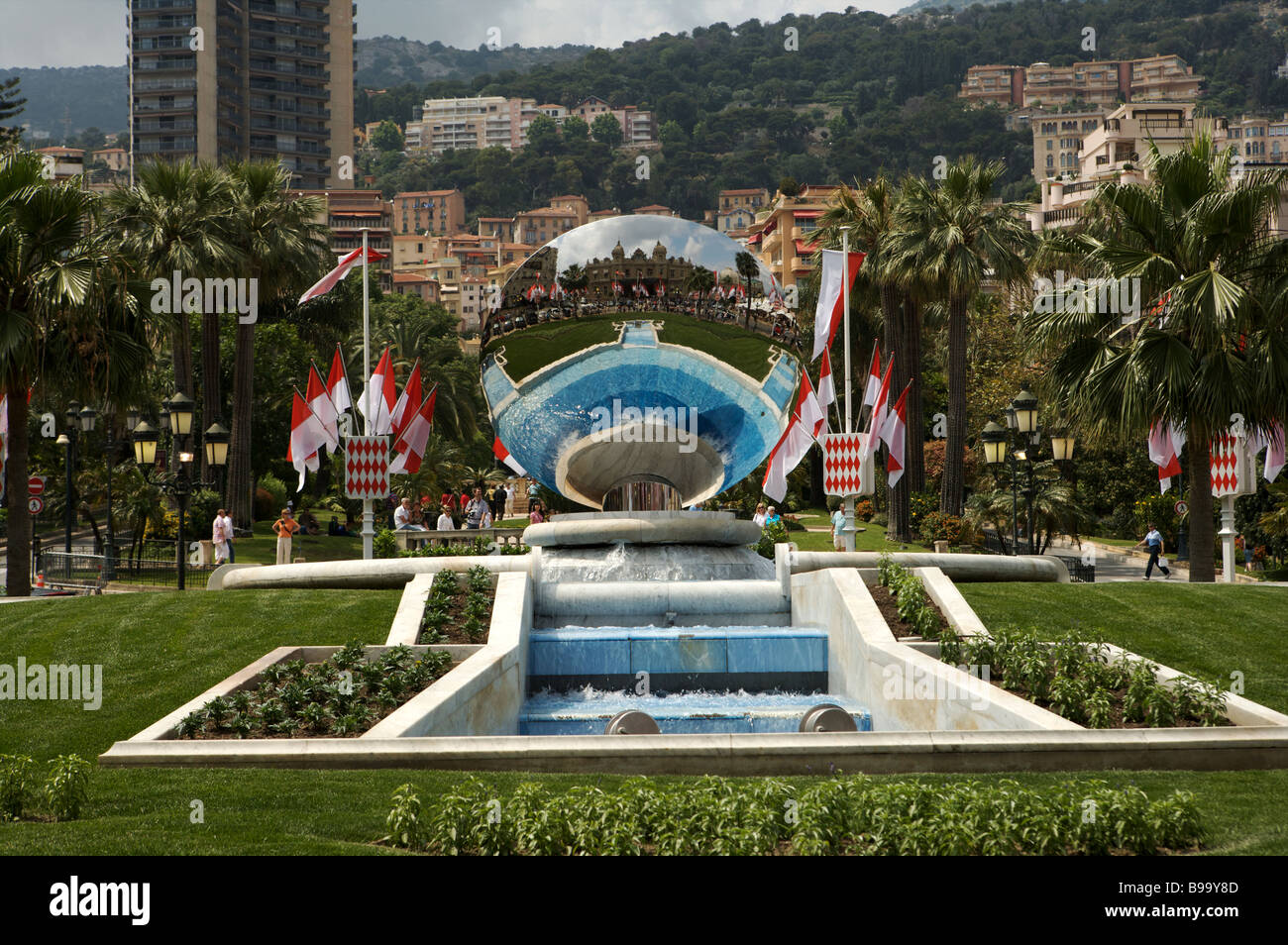 Les jardins dans le centre de Monaco à l'extérieur en place du Casino Monte Carlo Monaco Banque D'Images