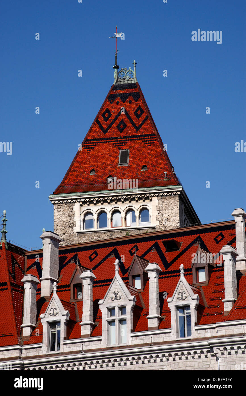 Tour du château d'Ouchy un vieux château médiéval maintenant un hôtel ouchy au sud de la ville de Lausanne Suisse Banque D'Images