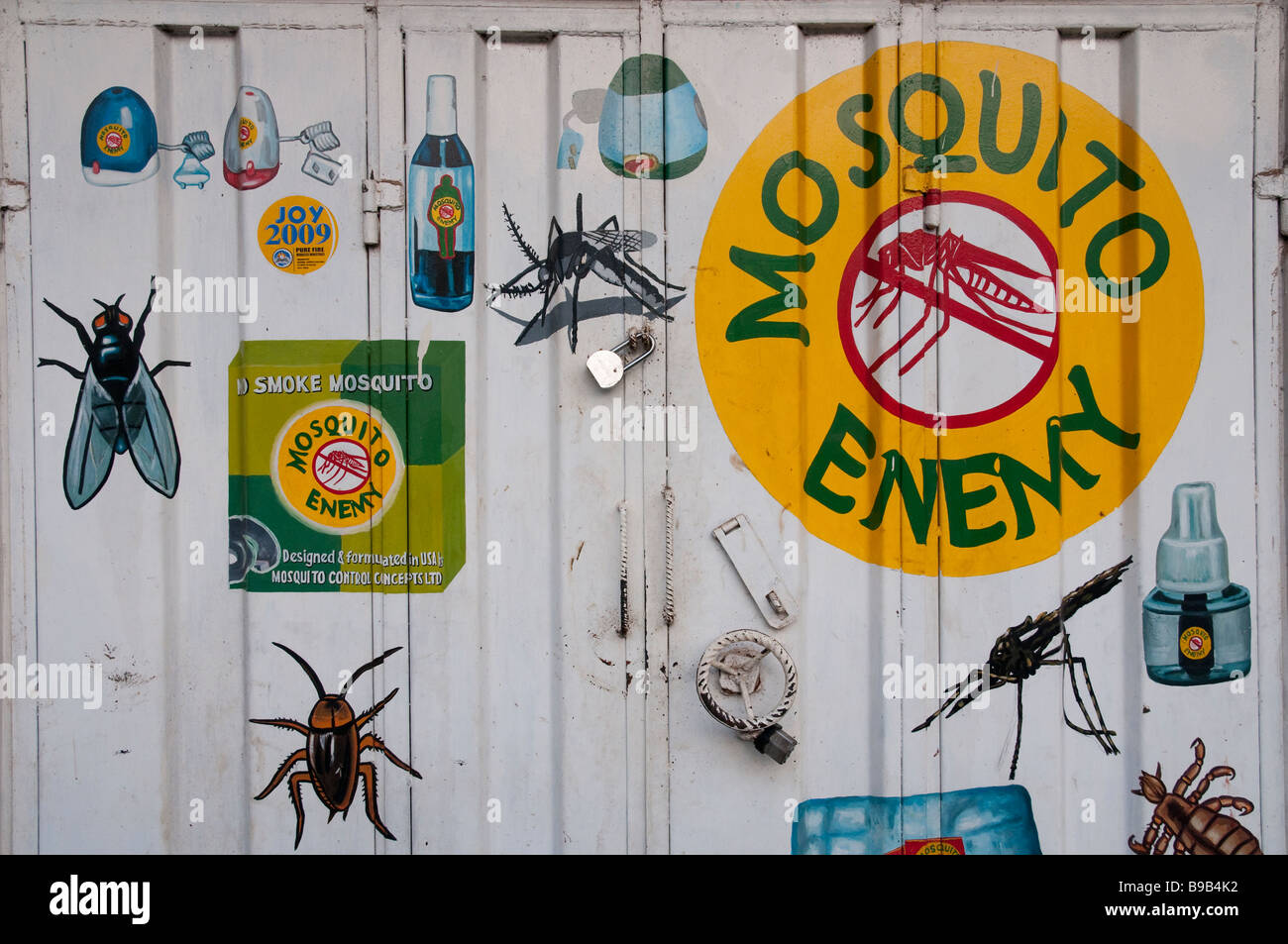 L'Afrique de l'Ouest Ghana Kumasi boutique anti moustique Banque D'Images