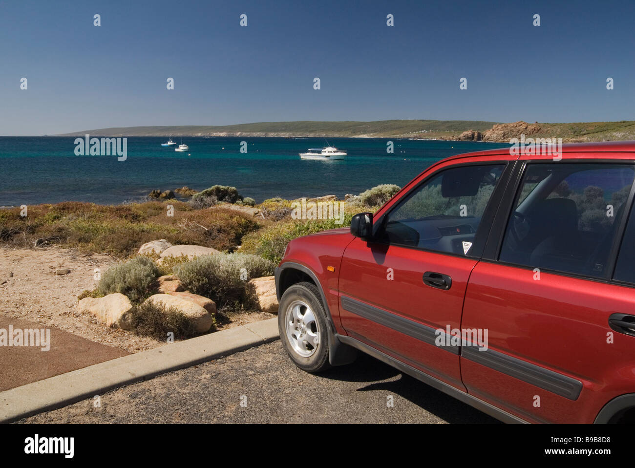 Voiture en stationnement donnant sur la mer dans le sud-ouest de l'Australie Occidentale Banque D'Images