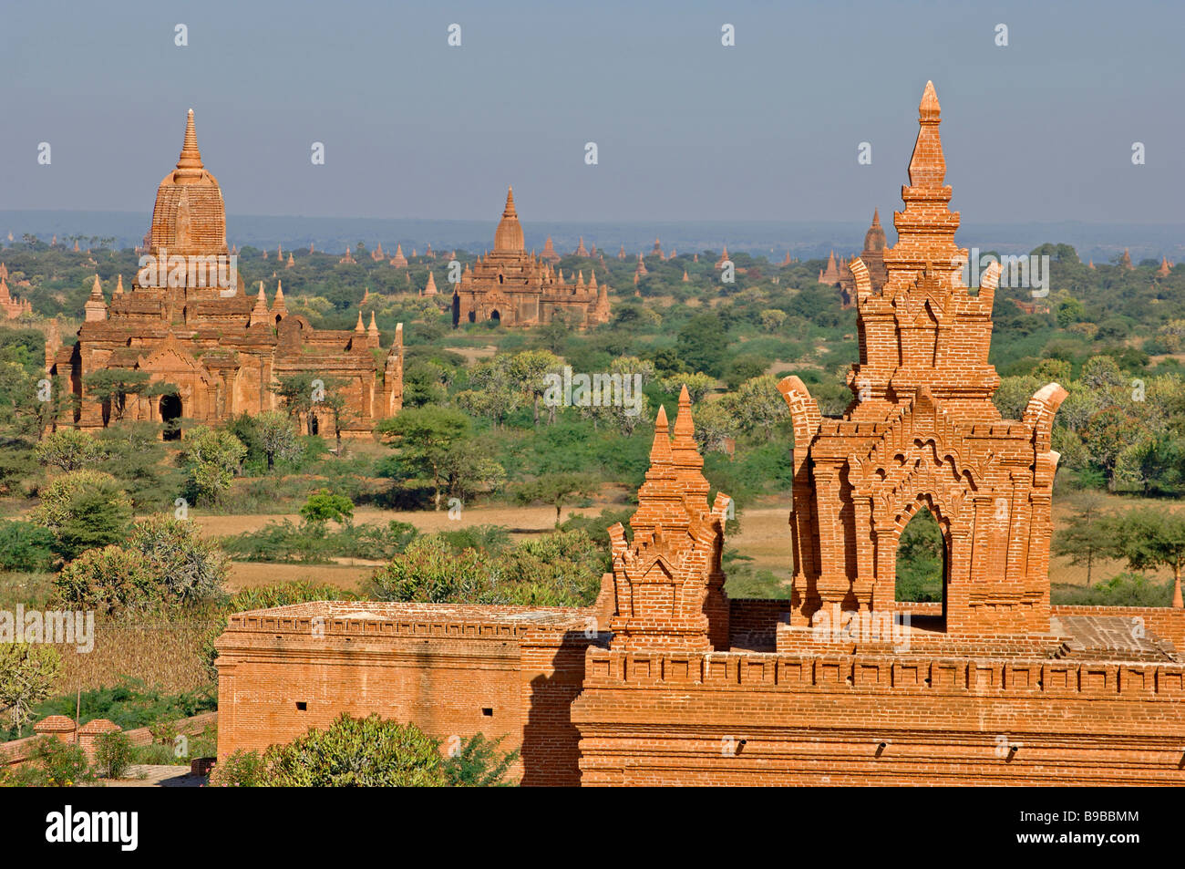 L'ancien temple païen ville de Bagan au Myanmar Birmanie Birmanie Banque D'Images