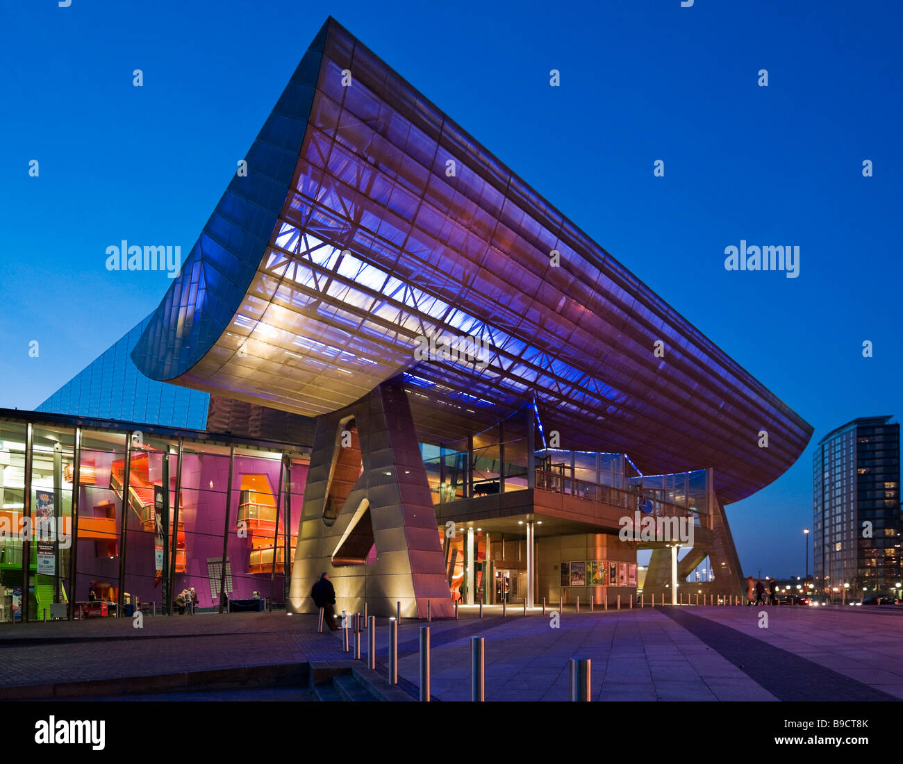 Le Lowry Art Gallery et complexe de divertissement de nuit, Salford, Greater Manchester, Angleterre Banque D'Images