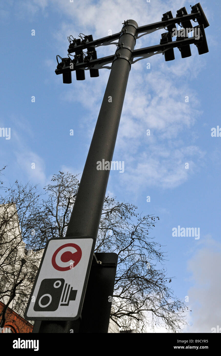 London congestion charge caméras enregistrant le numéro de voiture plaques pour percevoir des redevances West Kensington Banque D'Images