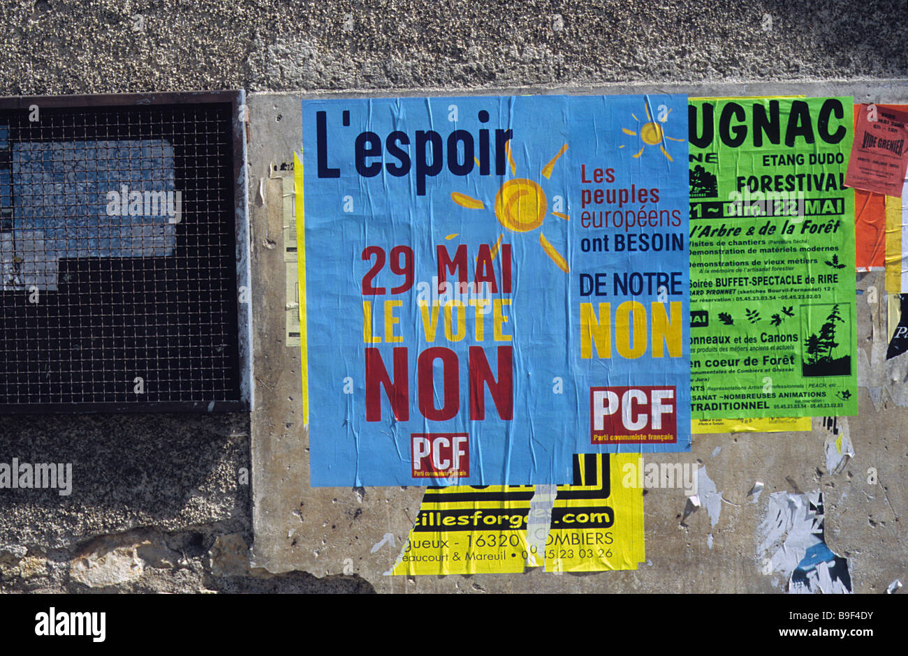 2005 france affiche Banque de photographies et d’images à haute ...